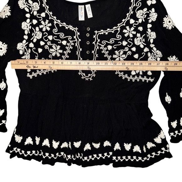 Meadow Rue By Anthropologie Black Embroidered Top XS - Picture 5 of 10